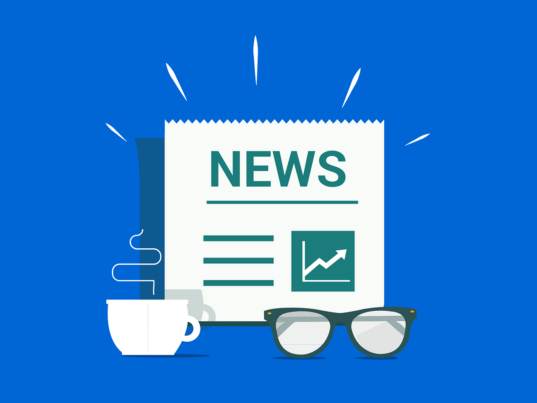 News giornale caffè occhiali